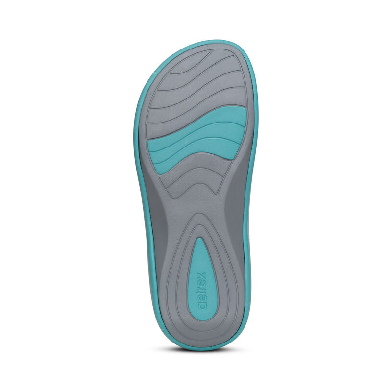Maui Orthotic Flips Women - Glossy Aqua - Aetrex Middle East