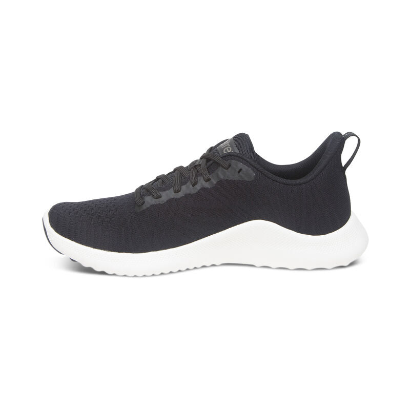 Emery Arch Support Sneakers Black