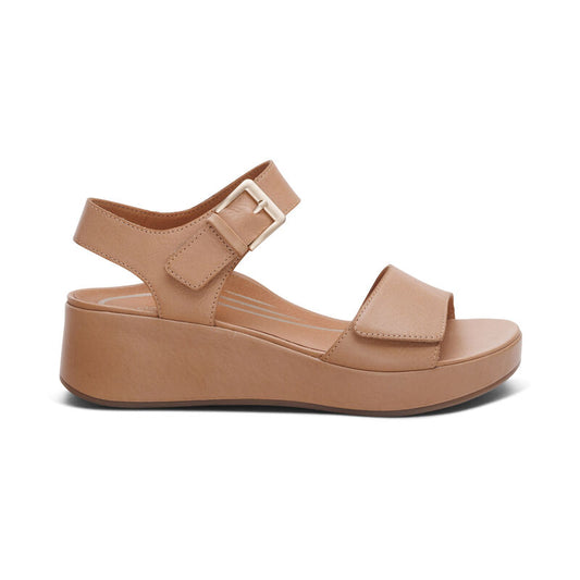 Ariel Adjustable Quarter Strap Wedge Sand - Aetrex Middle East
