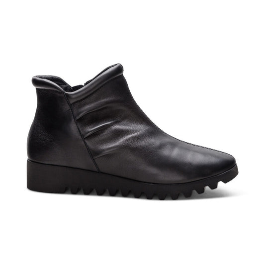 Aetrex Zoey Slip-On Boot-Black Leather