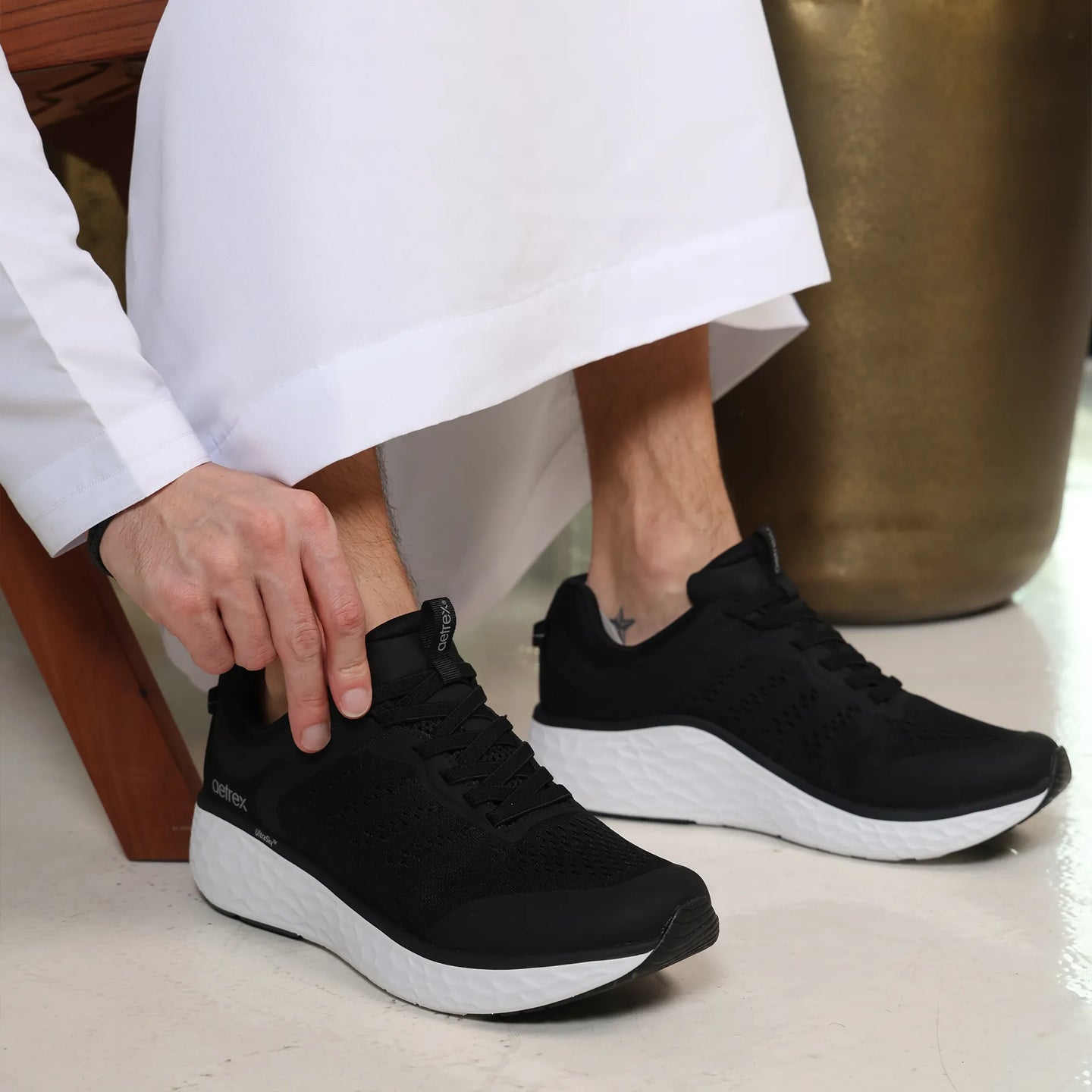 Chase Arch Support Sneakers Men Black/White - Aetrex Middle East