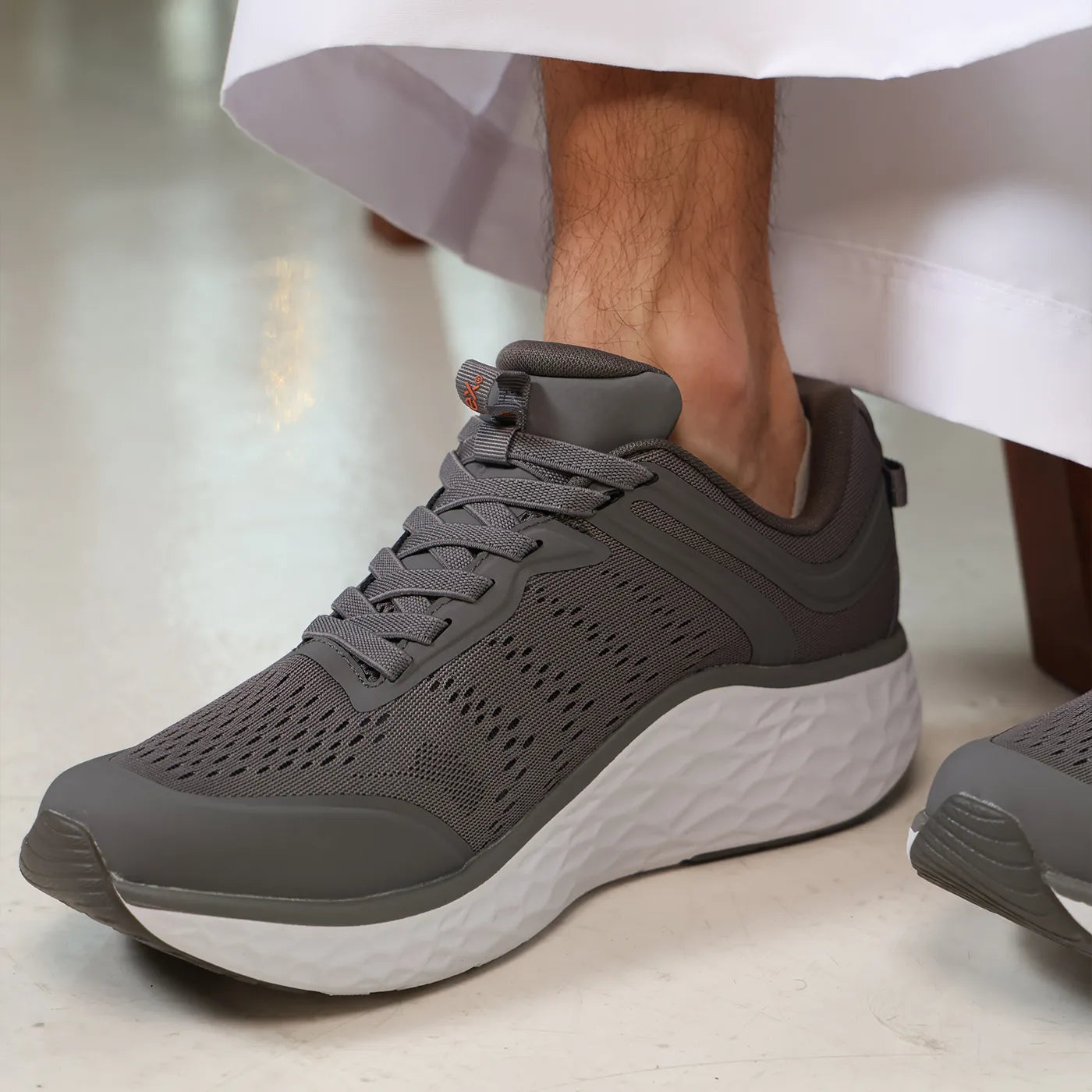 Chase Arch Support Sneakers Men Grey - Aetrex Middle East