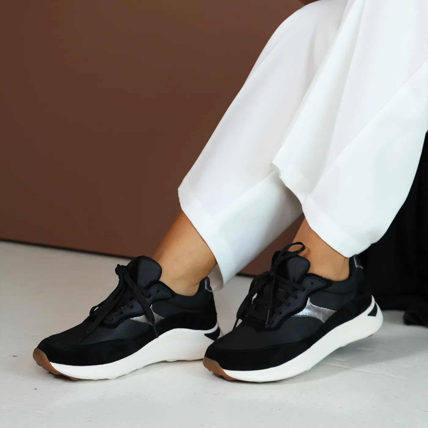 Emily Lace Up Sneakers Black - Aetrex Middle East