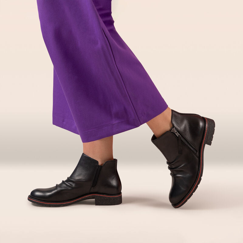 Mila Women Low Boots Charcoal Grey - Aetrex Middle East