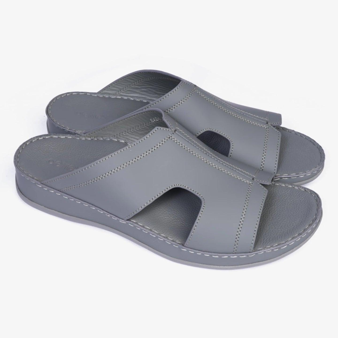 Timeless Unlined Hammered Classic Arabic Sandals Grey - Aetrex Middle East