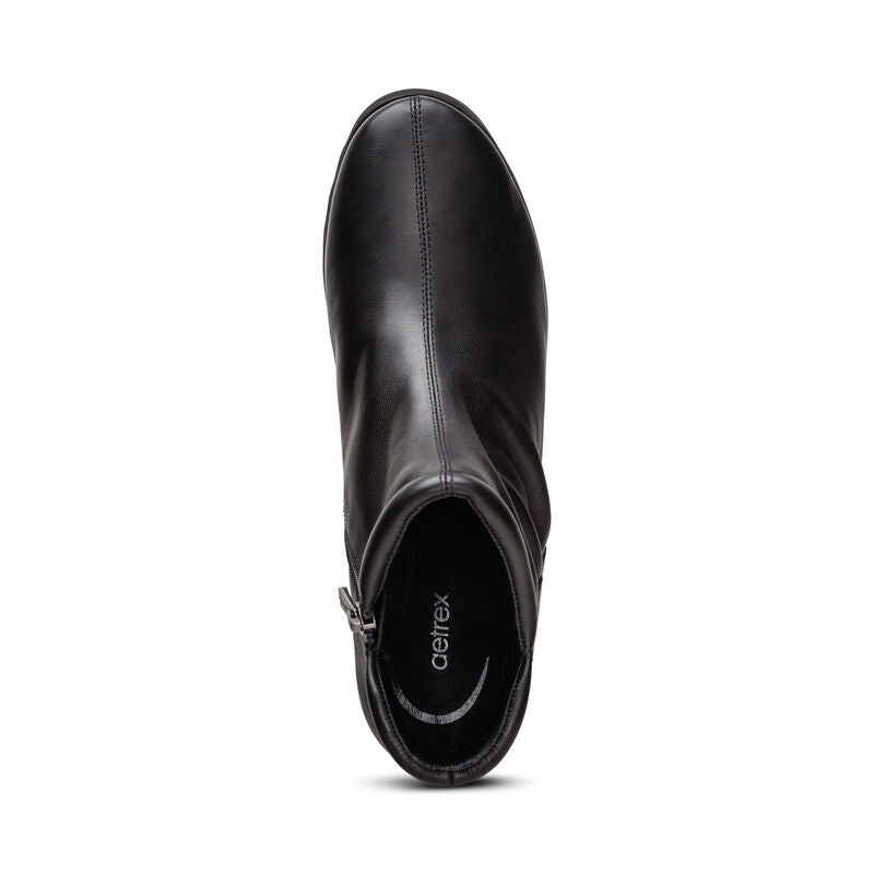 Zoey Slip-On Women Boots Black Leather - Aetrex Middle East